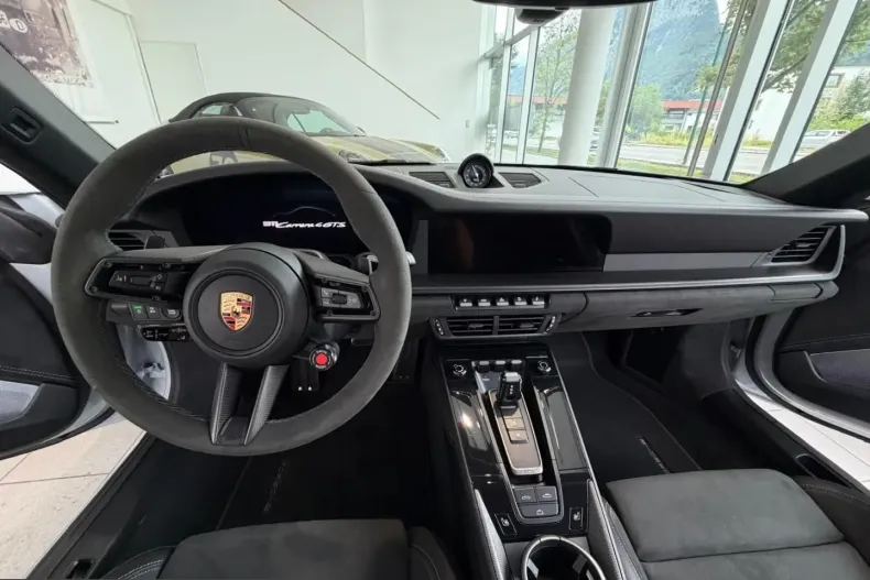 Porsche 992 din 2025 cu 8.000 km - oferta POR245307 - foto 28
