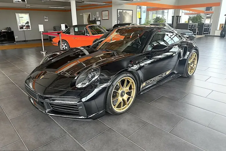 Porsche 992 din 2021 cu 40.800 km - oferta POR245308 - foto 1
