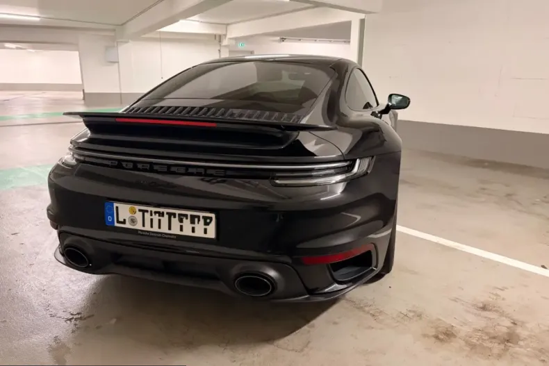 Porsche 992 din 2022 cu 9.500 km - oferta POR245313 - foto 4