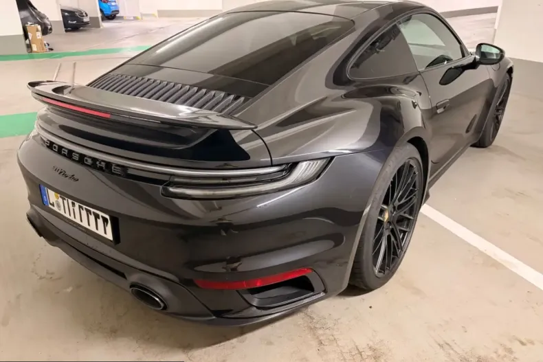 Porsche 992 din 2022 cu 9.500 km - oferta POR245313 - foto 7