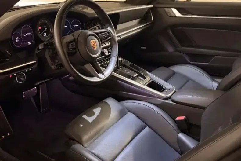 Porsche 992 din 2022 cu 9.500 km - oferta POR245313 - foto 10