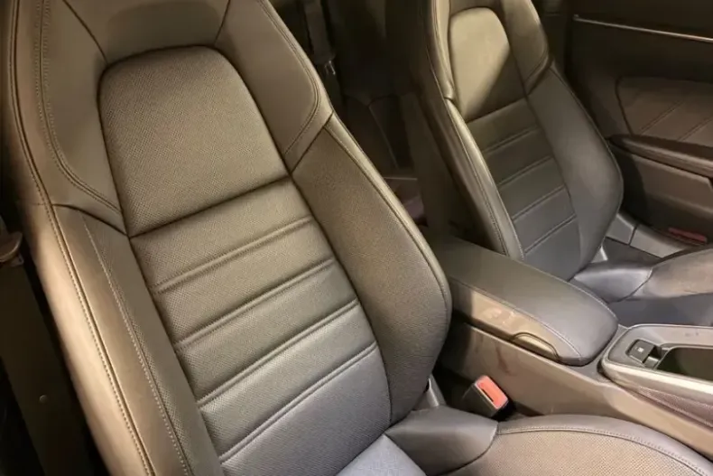 Porsche 992 din 2022 cu 9.500 km - oferta POR245313 - foto 12