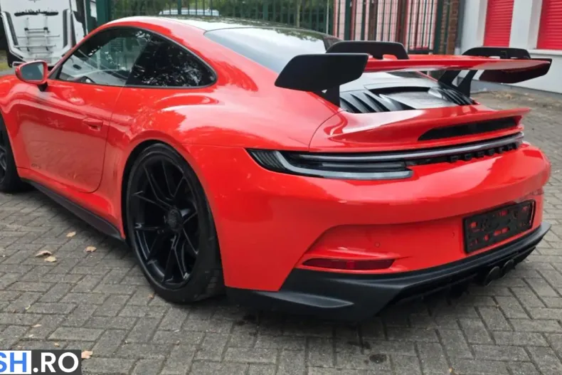Porsche 911 din 2022 cu 15.000 km - oferta POR245316 - foto 1