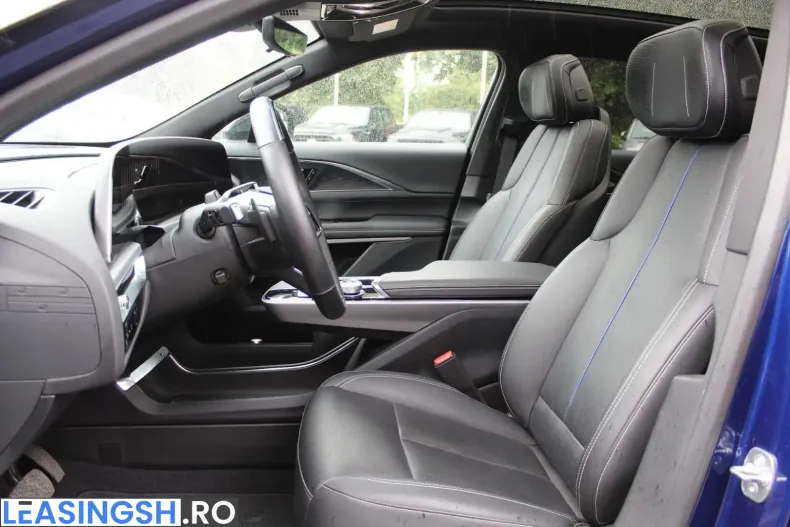Cadillac Lyriq din 2024 cu 24.500 km - oferta CAD245317 - foto 7