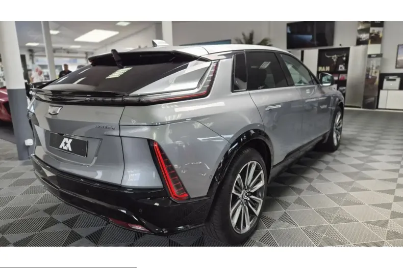Cadillac Lyriq din 2025 cu 12.533 km - oferta CAD245318 - foto 3