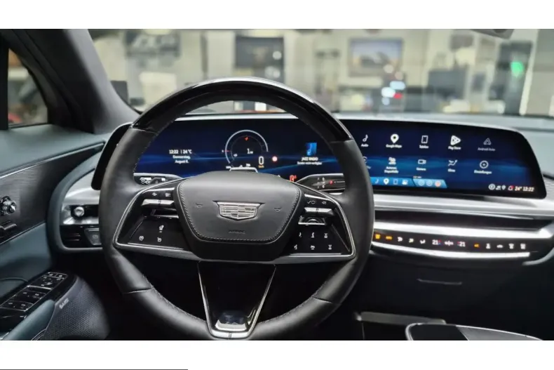 Cadillac Lyriq din 2025 cu 12.533 km - oferta CAD245318 - foto 19