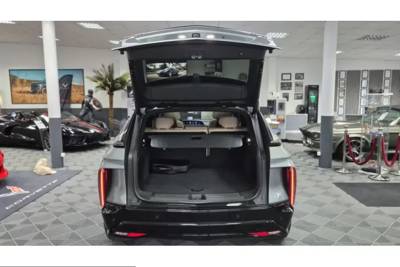 Cadillac Lyriq din 2025 cu 16.253 km - oferta CAD245320 - foto 13