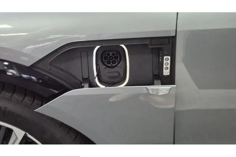 Cadillac Lyriq din 2025 cu 16.253 km - oferta CAD245320 - foto 36