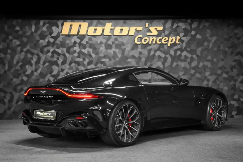 Aston Martin V8 Vantage din 2025 cu 8.590 km - oferta AST245336 - foto 3