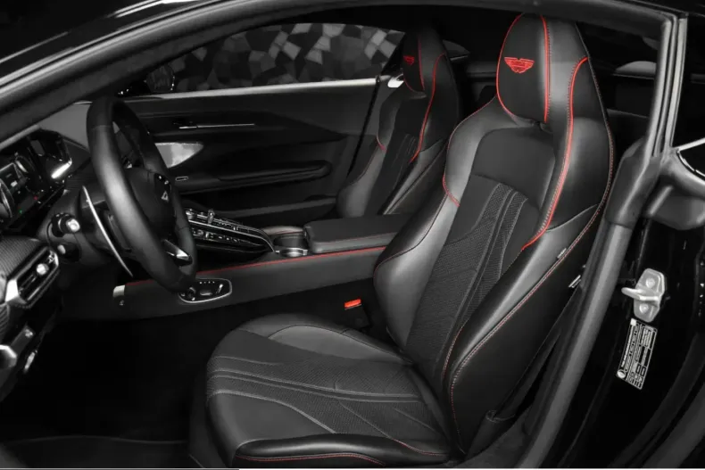 Aston Martin V8 Vantage din 2025 cu 8.590 km - oferta AST245336 - foto 9