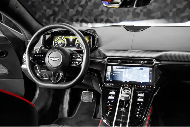 Aston Martin V8 Vantage din 2025 cu 8.590 km - oferta AST245336 - foto 12
