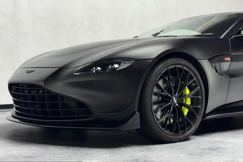 Aston Martin V8 Vantage din 2022 cu 14.642 km - oferta AST245338 - foto 21