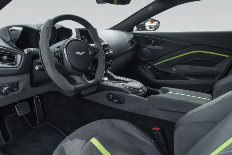 Aston Martin V8 Vantage din 2022 cu 6.100 km - oferta AST245339 - foto 7
