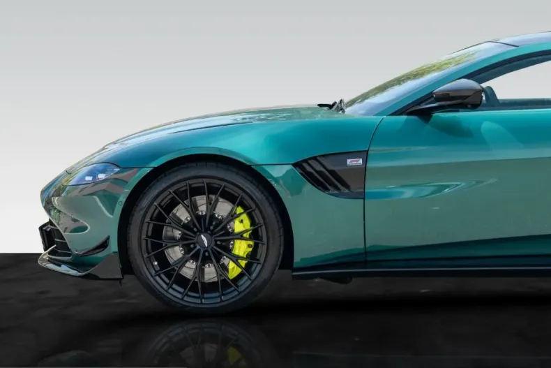 Aston Martin V8 Vantage din 2022 cu 6.100 km - oferta AST245339 - foto 15