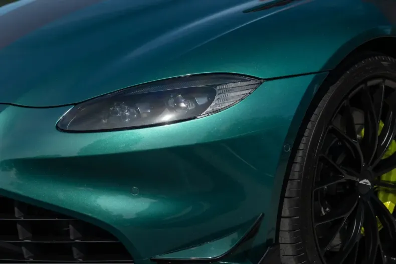 Aston Martin V8 Vantage din 2022 cu 6.100 km - oferta AST245339 - foto 24