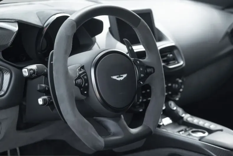 Aston Martin V8 Vantage din 2022 cu 6.100 km - oferta AST245339 - foto 34