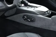 Aston Martin V8 Vantage din 2022 cu 6.100 km - oferta AST245339 - foto 36