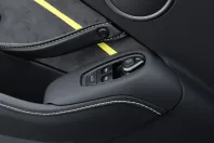 Aston Martin V8 Vantage din 2022 cu 6.100 km - oferta AST245339 - foto 39