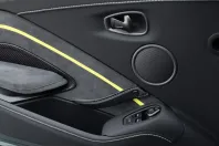Aston Martin V8 Vantage din 2022 cu 6.100 km - oferta AST245339 - foto 40