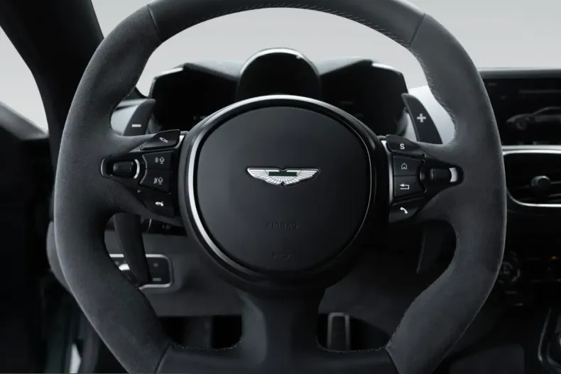 Aston Martin V8 Vantage din 2022 cu 6.100 km - oferta AST245339 - foto 41