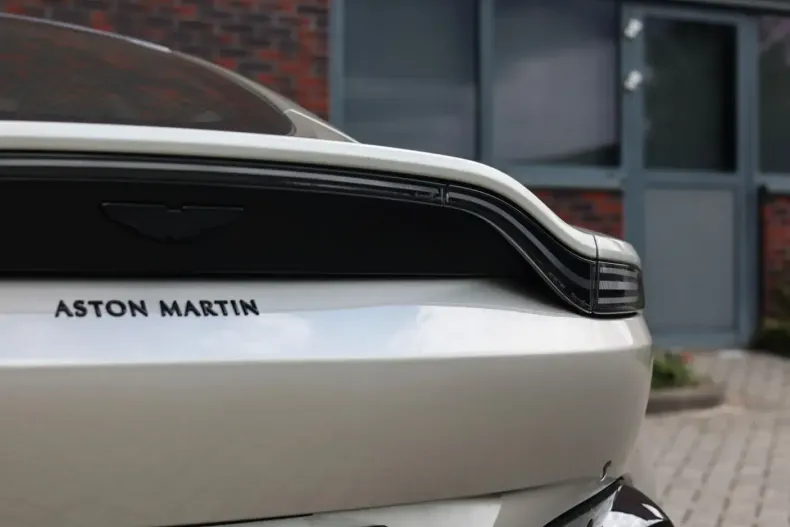 Aston Martin V8 Vantage din 2021 cu 51.617 km - oferta AST245341 - foto 11