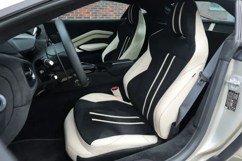 Aston Martin V8 Vantage din 2021 cu 51.617 km - oferta AST245341 - foto 23