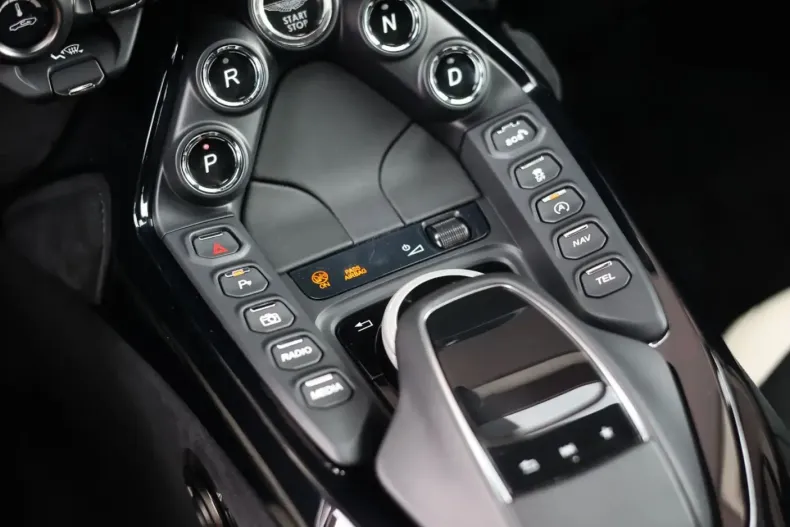 Aston Martin V8 Vantage din 2021 cu 51.617 km - oferta AST245341 - foto 33