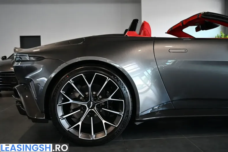 Aston Martin V8 Vantage din 2025 cu 17.700 km - oferta AST245342 - foto 13