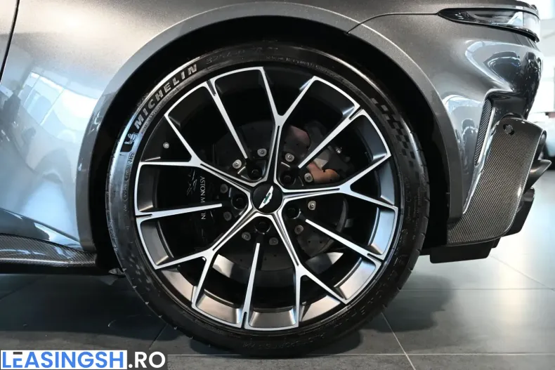 Aston Martin V8 Vantage din 2025 cu 17.700 km - oferta AST245342 - foto 30