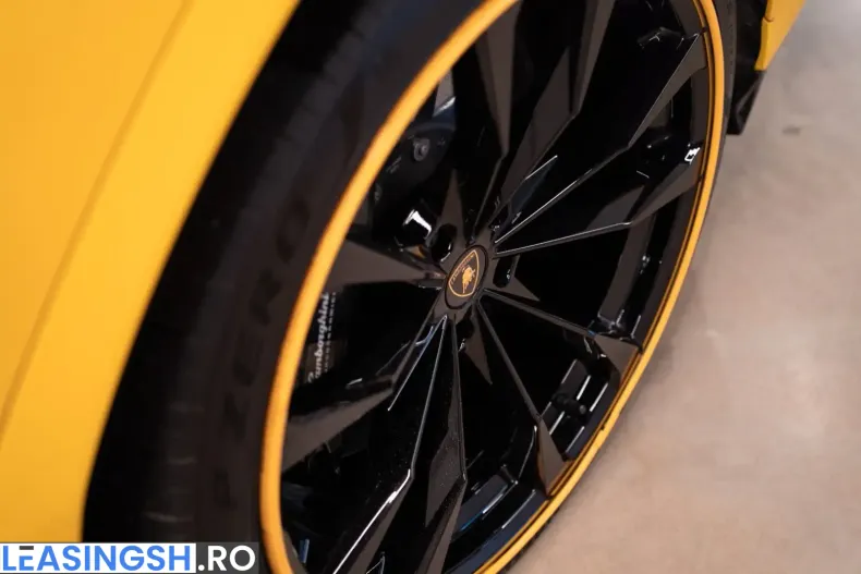 Lamborghini Urus din 2023 cu 34.800 km - oferta LAM245344 - foto 9