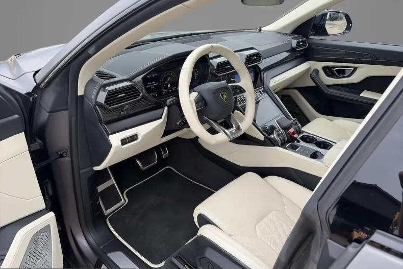 Lamborghini Urus din 2023 cu 38.104 km - oferta LAM245346 - foto 3