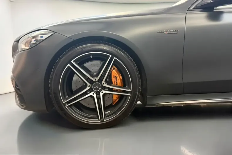 Mercedes-Benz S 63 AMG (Clasa S) din 2023 cu 15.525 km - oferta MER245349 - foto 4