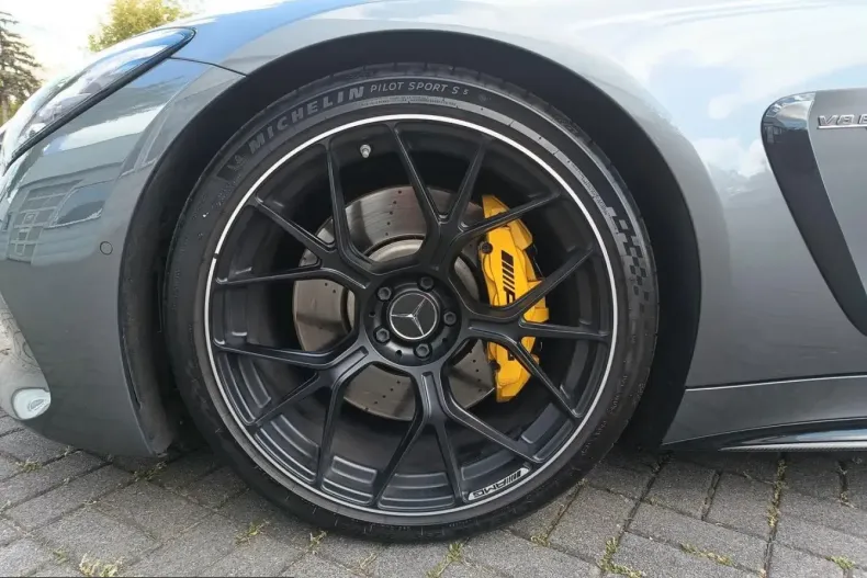 Mercedes-Benz AMG GT (Clasa GT) din 2024 cu 26.800 km - oferta MER245352 - foto 13