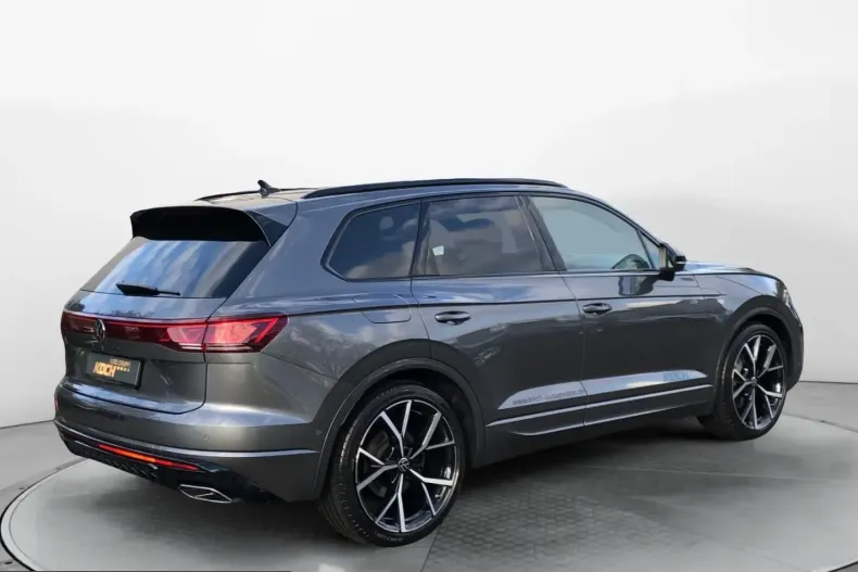Volkswagen Touareg din 2025 cu 38.990 km - oferta VOL245369 - foto 9