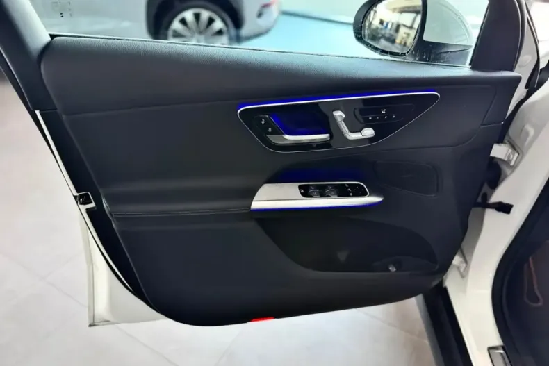 Mercedes-Benz GLC 200 (Clasa GLC) din 2023 cu 97.917 km - oferta MER245371 - foto 8
