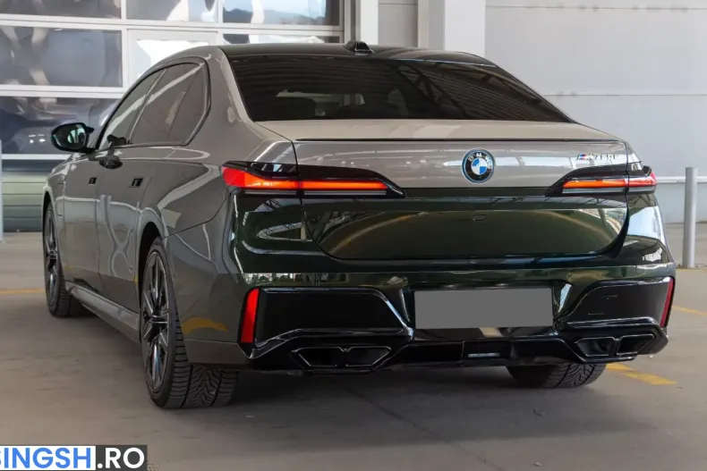 BMW M760 (Seria 7) din 2025 cu 9.900 km - oferta BMW245375 - foto 6