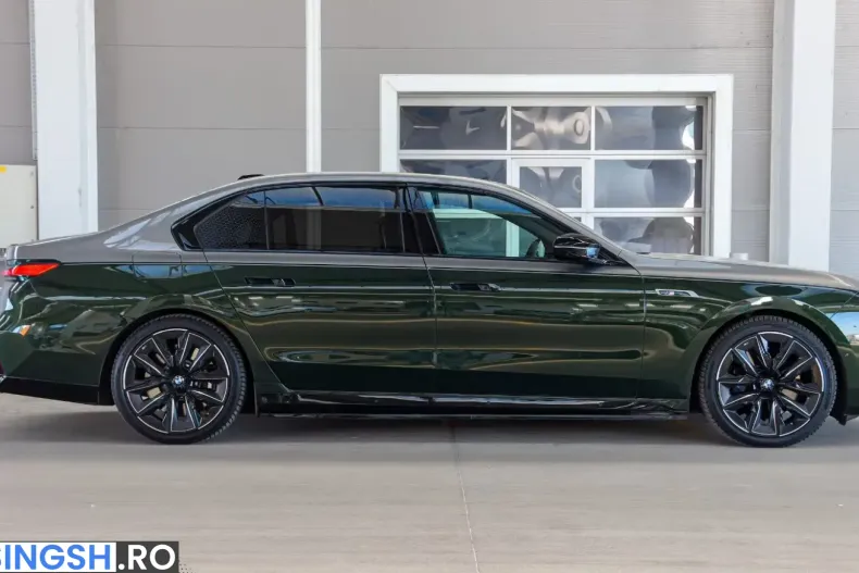 BMW M760 (Seria 7) din 2025 cu 9.900 km - oferta BMW245375 - foto 7