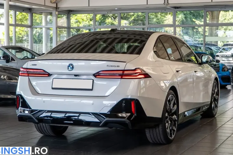 BMW 550 (Seria 5) din 2025 cu 27.972 km - oferta BMW245376 - foto 5