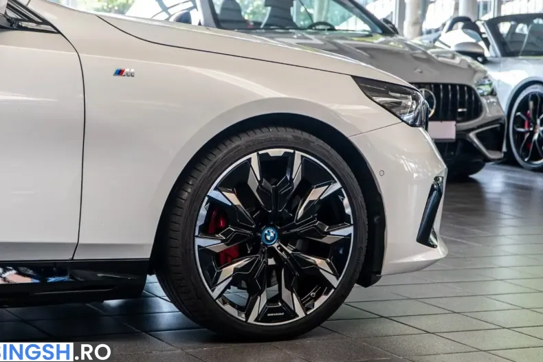 BMW 550 (Seria 5) din 2025 cu 27.972 km - oferta BMW245376 - foto 8