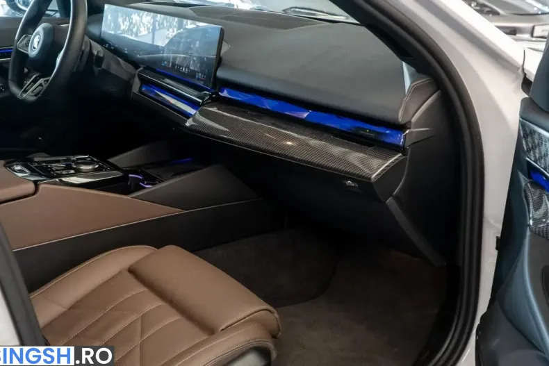 BMW 550 (Seria 5) din 2025 cu 27.972 km - oferta BMW245376 - foto 18