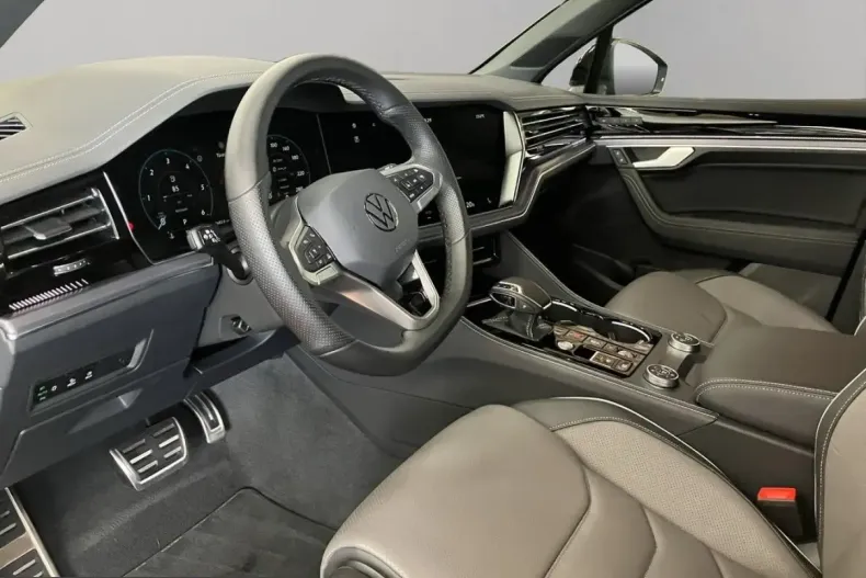 Volkswagen Touareg din 2025 cu 22.700 km - oferta VOL245377 - foto 15