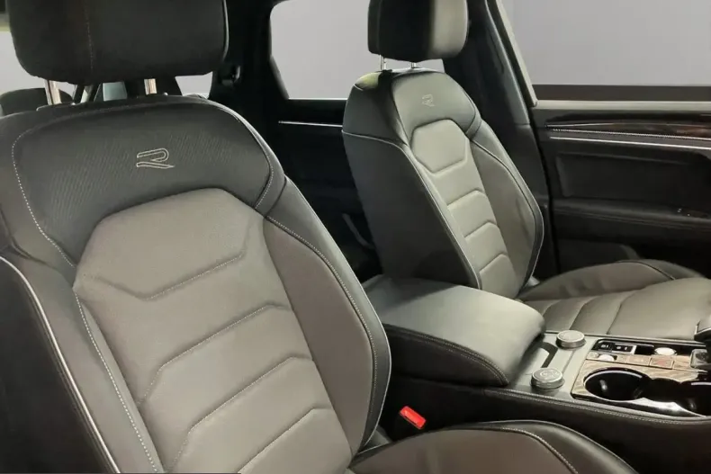 Volkswagen Touareg din 2025 cu 22.700 km - oferta VOL245377 - foto 17
