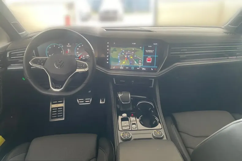 Volkswagen Touareg din 2025 cu 21.781 km - oferta VOL245391 - foto 15