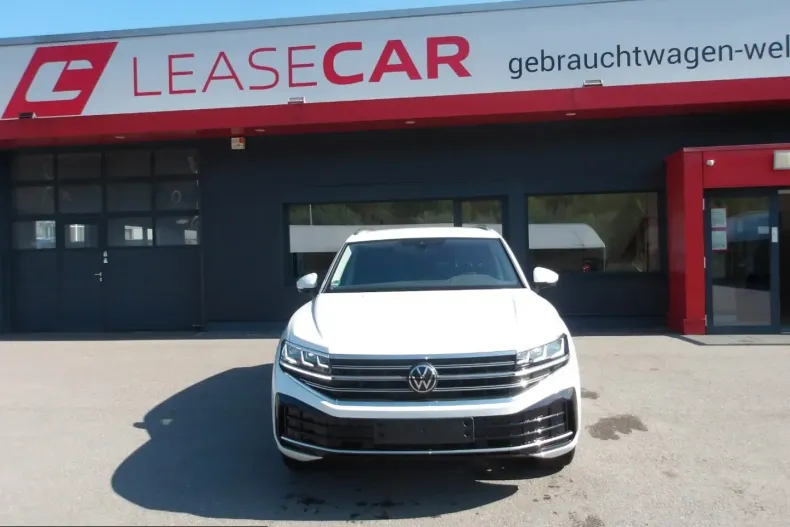 Volkswagen Touareg din 2025 cu 31.000 km - oferta VOL245398 - foto 2