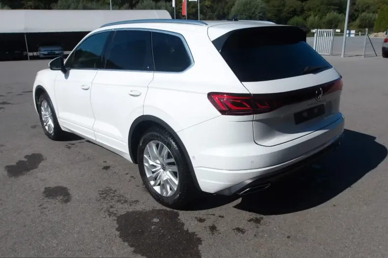 Volkswagen Touareg din 2025 cu 31.000 km - oferta VOL245398 - foto 6