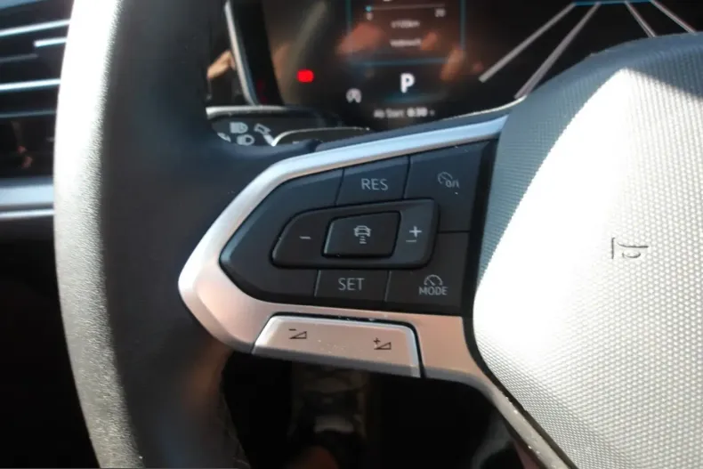 Volkswagen Touareg din 2025 cu 31.000 km - oferta VOL245398 - foto 17