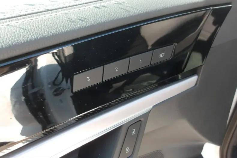 Volkswagen Touareg din 2025 cu 31.000 km - oferta VOL245398 - foto 22