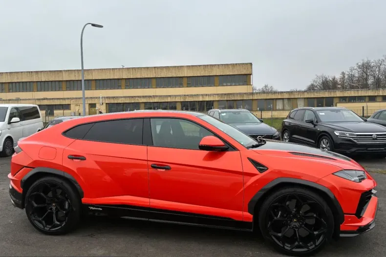 Lamborghini Urus din 2023 cu 48.000 km - oferta LAM245404 - foto 4