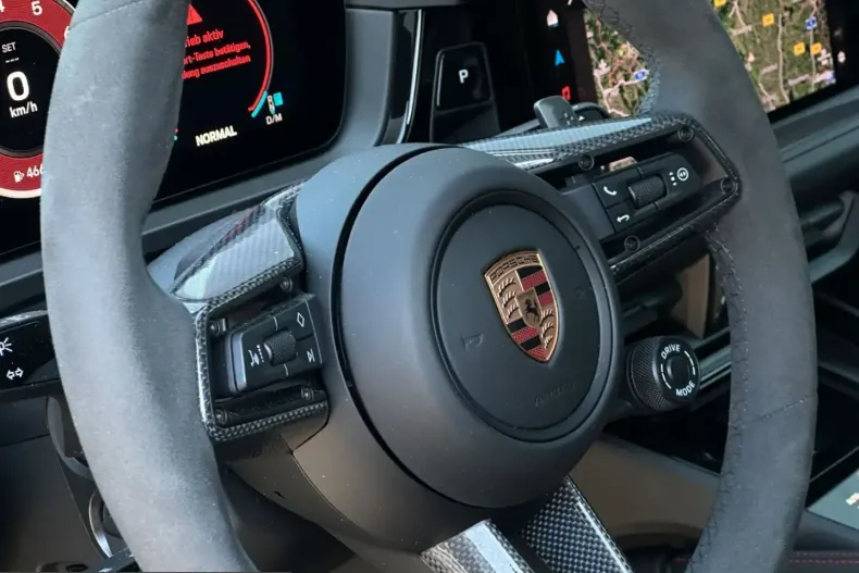 Porsche Cayenne din 2025 cu 14.900 km - oferta POR245406 - foto 13