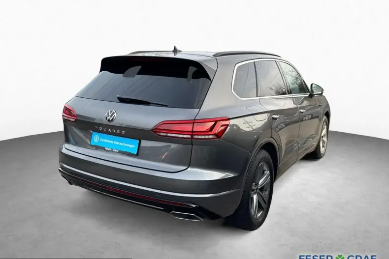 Volkswagen Touareg din 2023 cu 61.800 km - oferta VOL245409 - foto 3